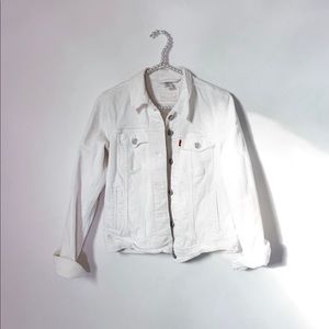 Women’s new white crop Levi’s denim jacket